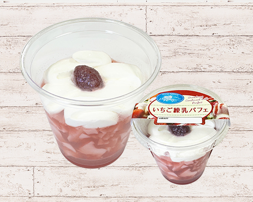 いちご練乳パフェ